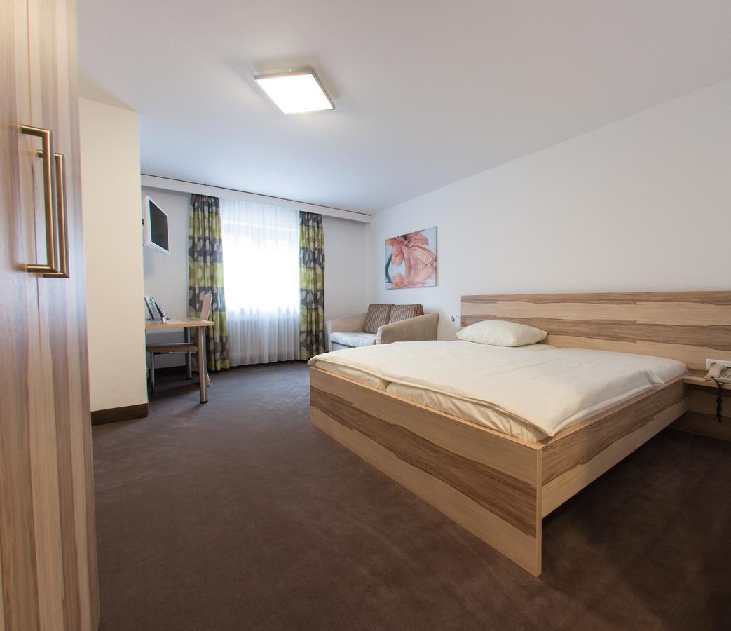 Hotel Stadt Tuttlingen Bagian luar foto