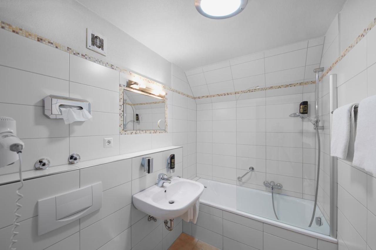 Hotel Stadt Tuttlingen Bagian luar foto